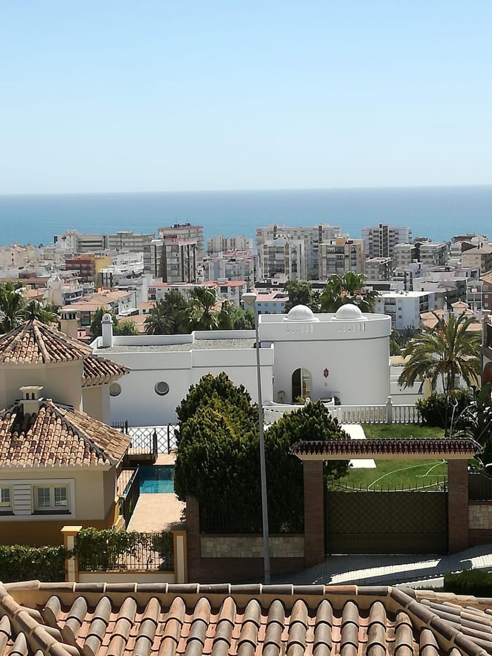 City view, Sea view