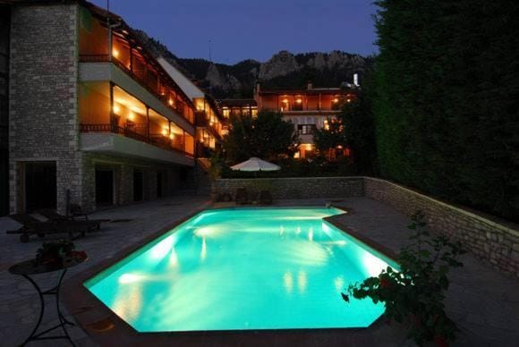 Swimming pool