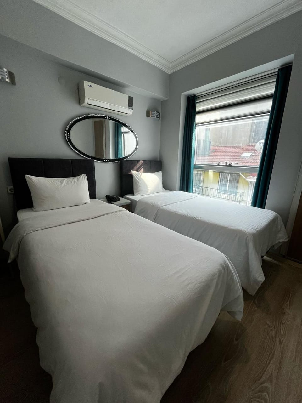 Bed, Bedroom, air conditioner