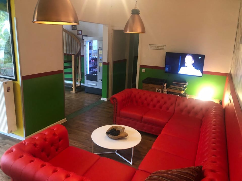 Communal lounge/ TV room