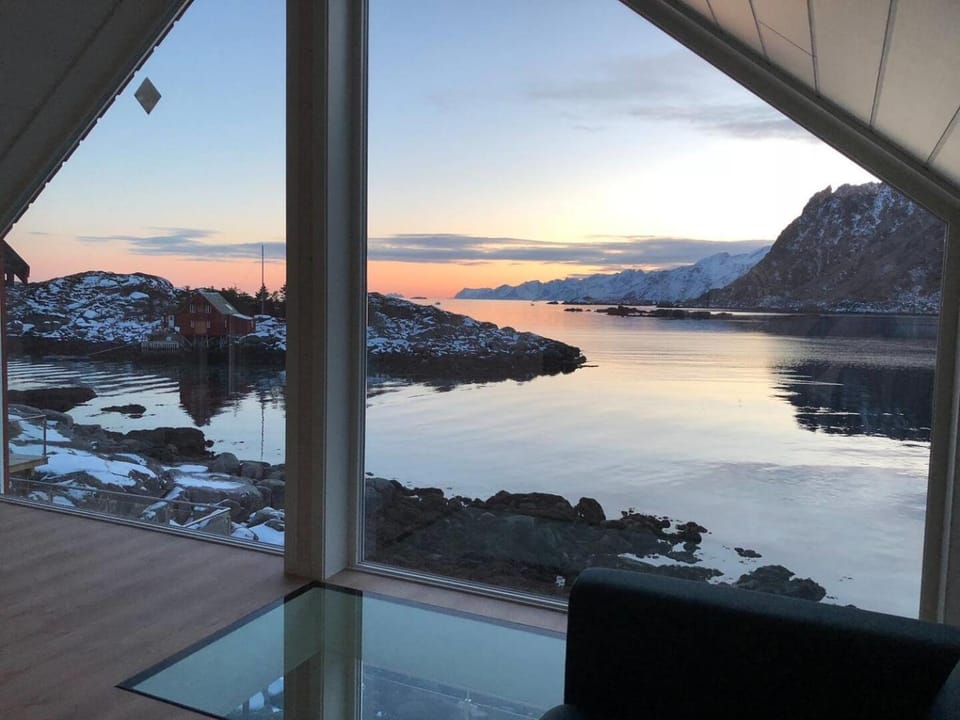 View (from property/room), Mountain view, Sea view