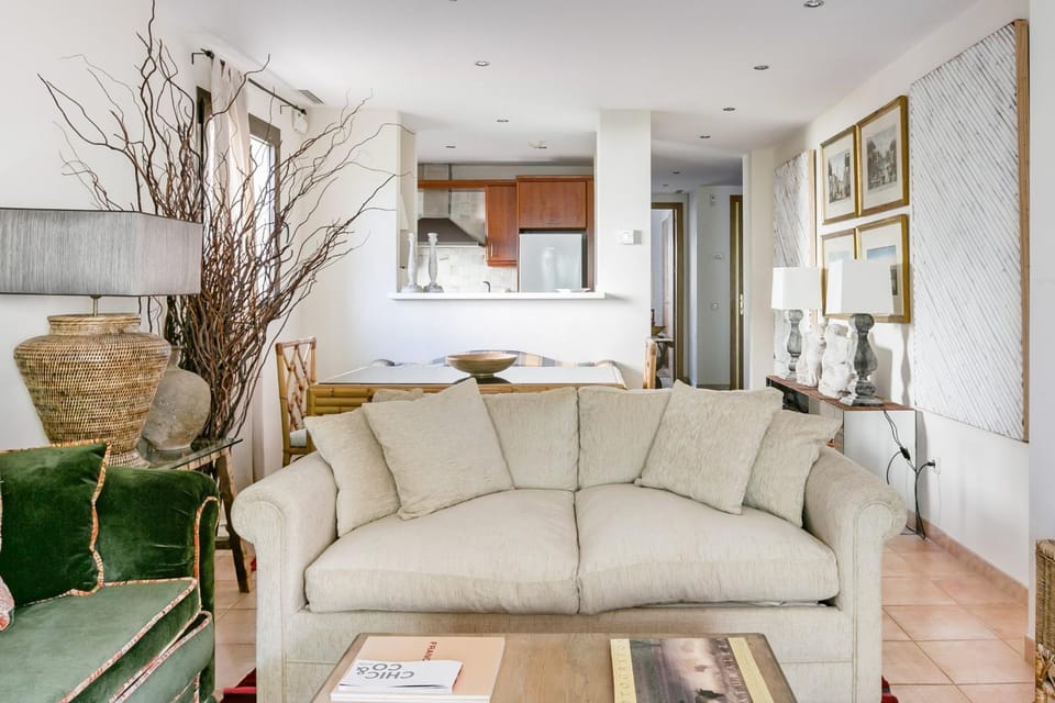 Living room, Lounge or bar, Seating area
