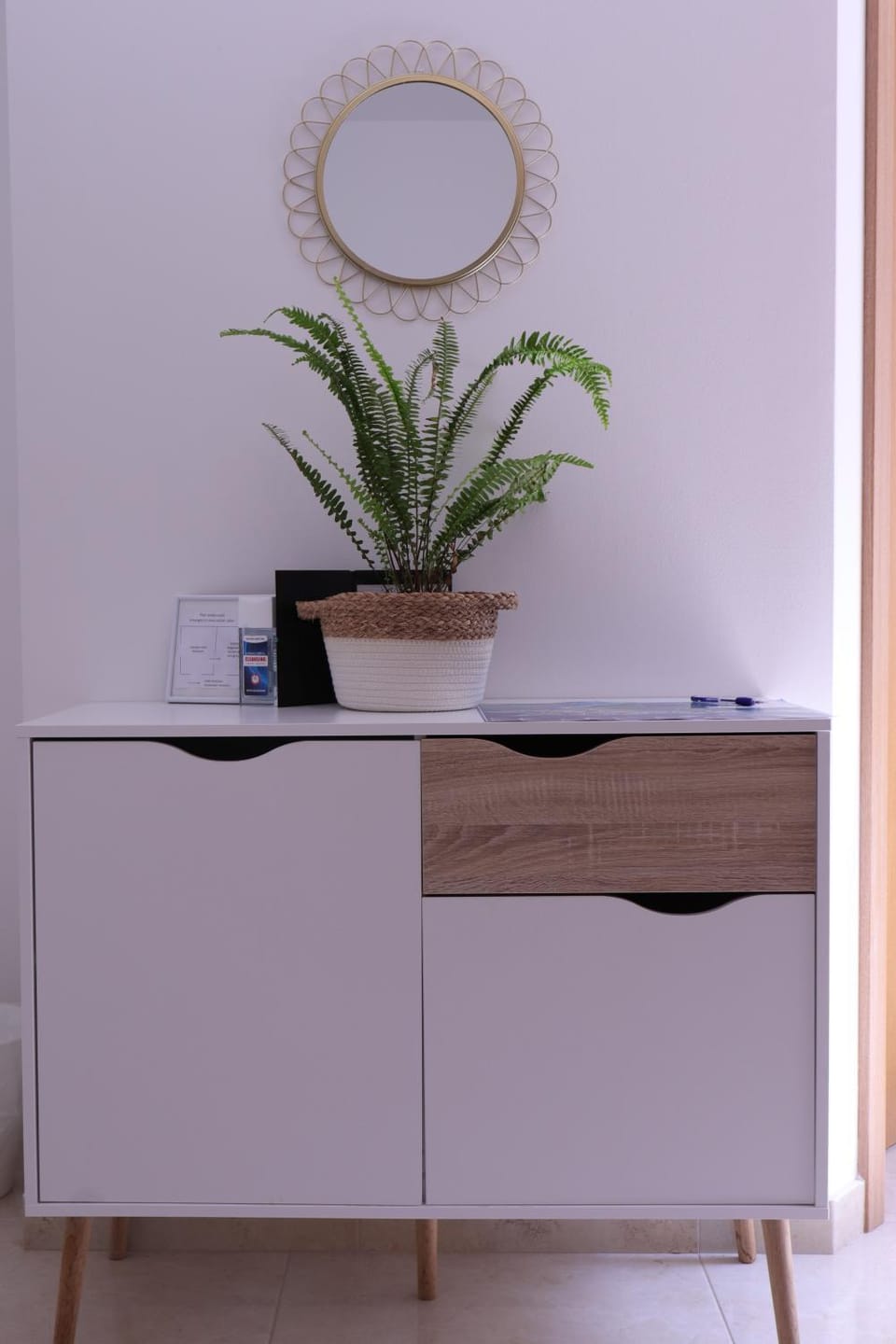Living room, Decorative detail