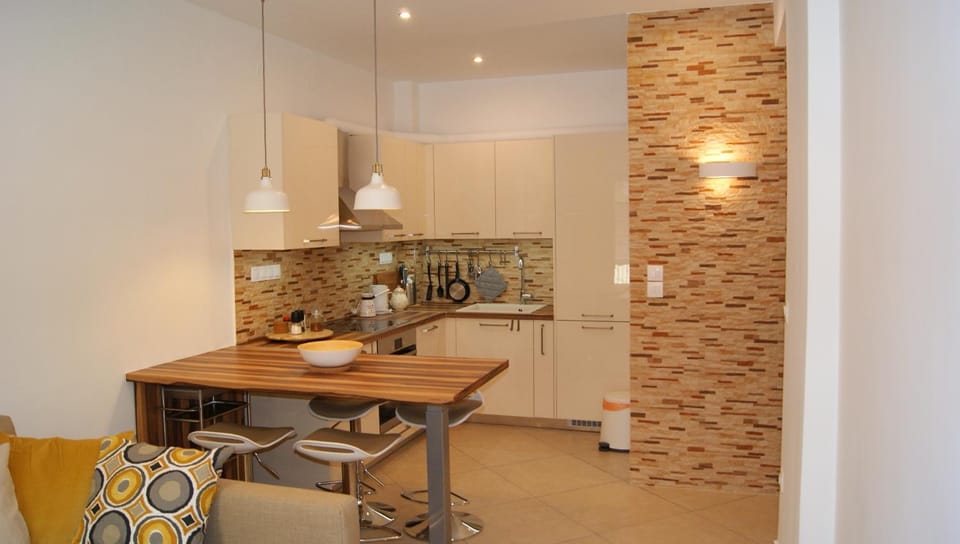Sea-View Modern Apartment - 4 Guests - Kitchen Apartment in Thessaloniki