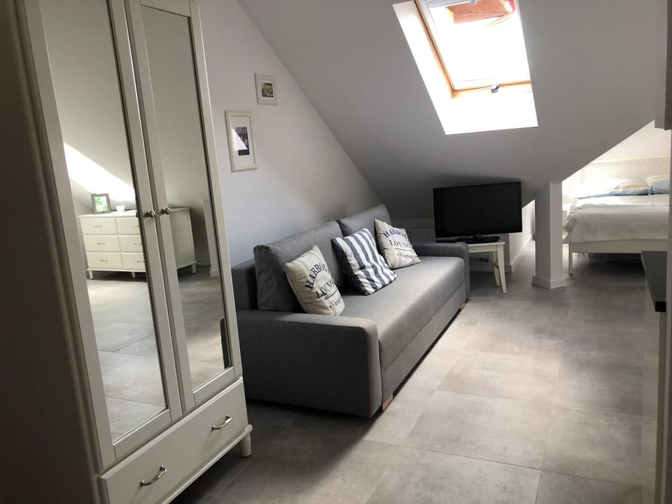 Living room, Photo of the whole room