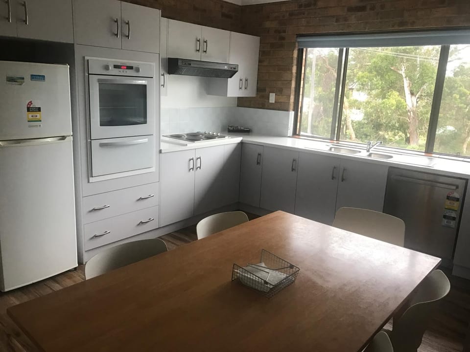 Kitchen or kitchenette, oven, stove