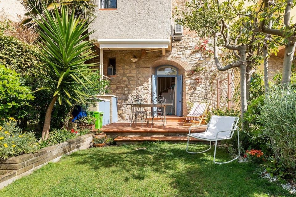 Patio, Garden, Garden view