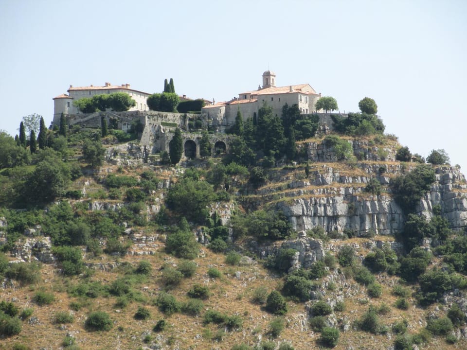 Nearby landmark, Natural landscape, Hiking