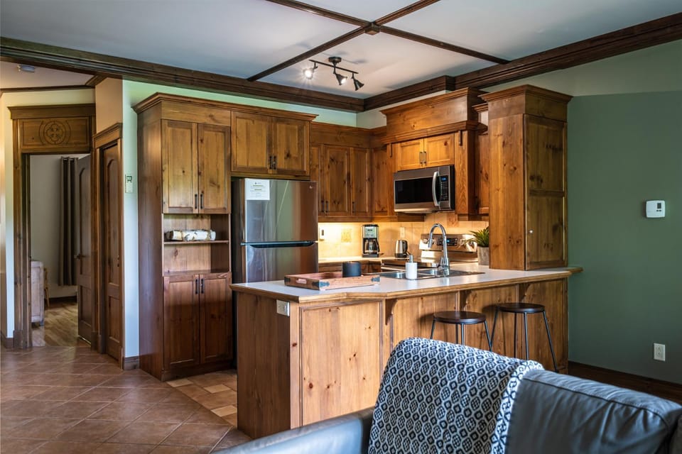 Coffee/tea facilities, dishwasher, minibar, pet friendly, kitchen