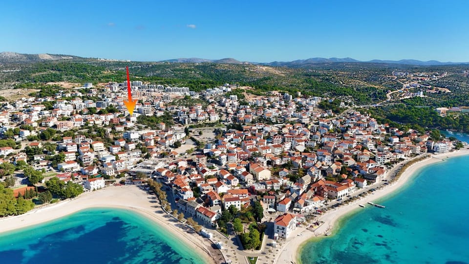 Nearby landmark, Bird's eye view, Beach, Location