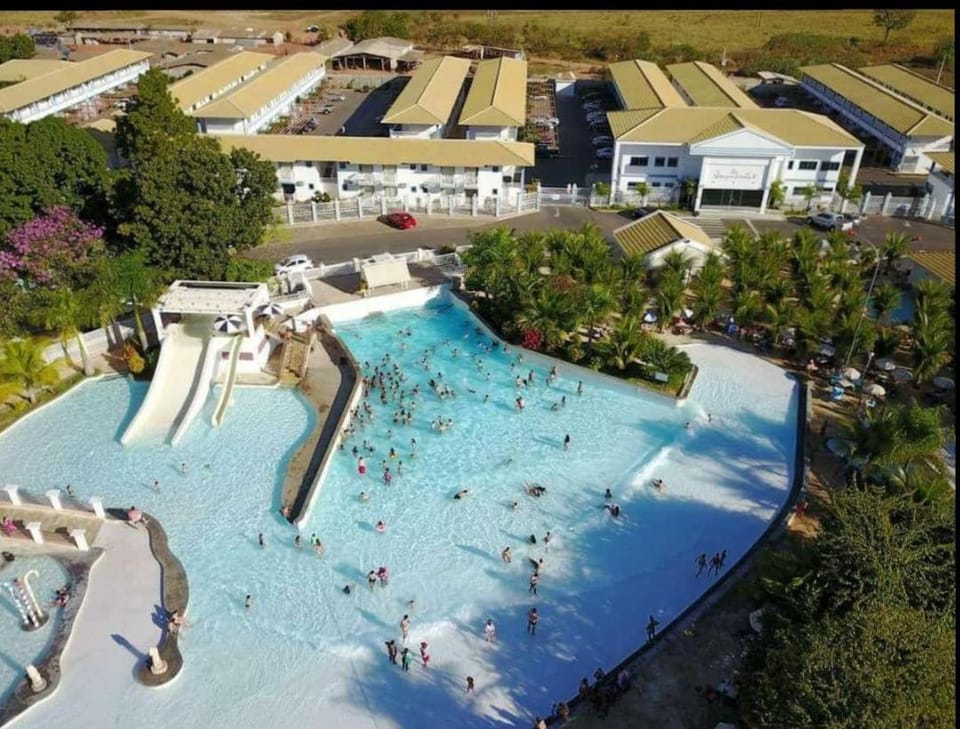 Bird's eye view, Pool view