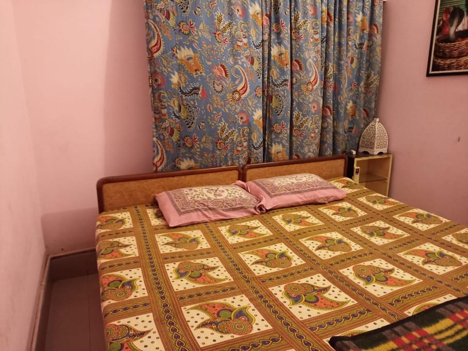 Brown Bread Bakery Guest House Bed and Breakfast in Varanasi