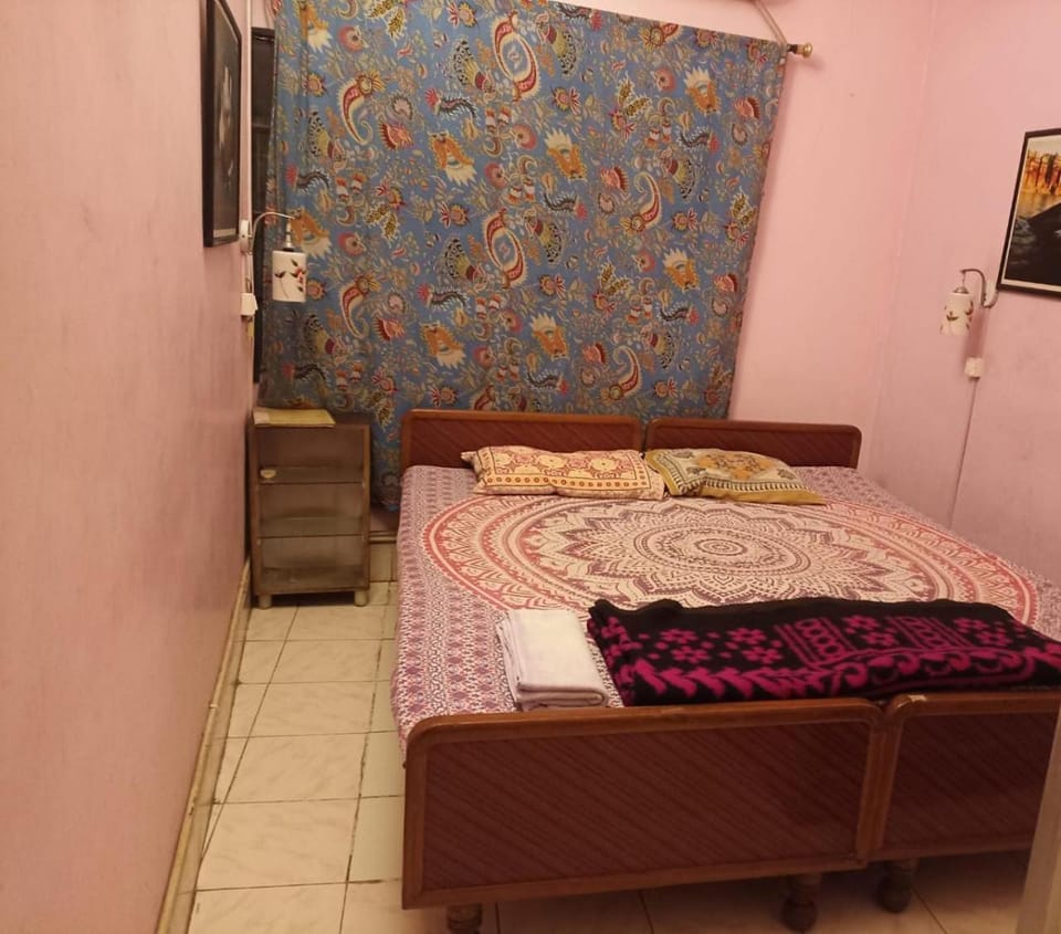 Brown Bread Bakery Guest House Bed and Breakfast in Varanasi
