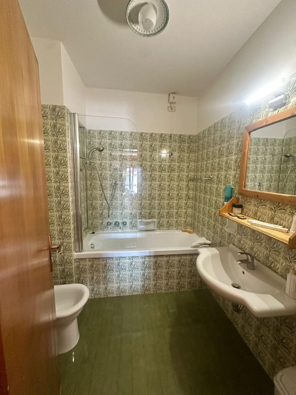Bathroom, Bath