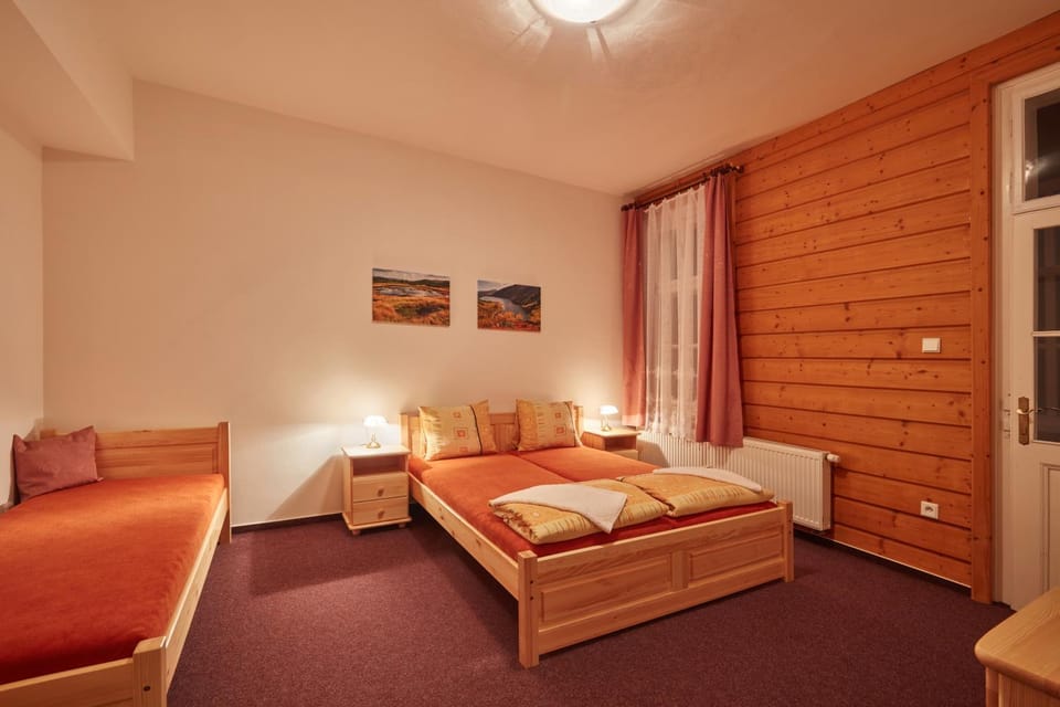Bed, Balcony/Terrace, Other, Photo of the whole room, Decorative detail, Decorative detail, Bedroom, Street view
