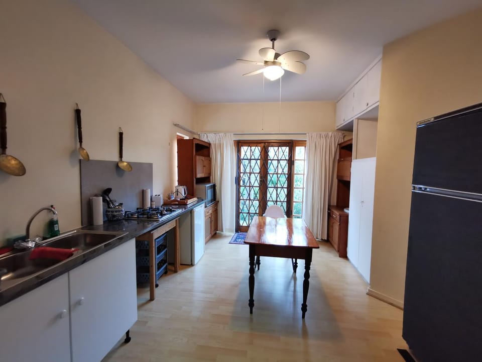 Meintjieskop Self-Catering Accommodation Apartment in Pretoria