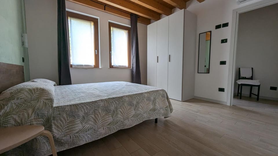 Bed, Photo of the whole room, Bedroom, wardrobe