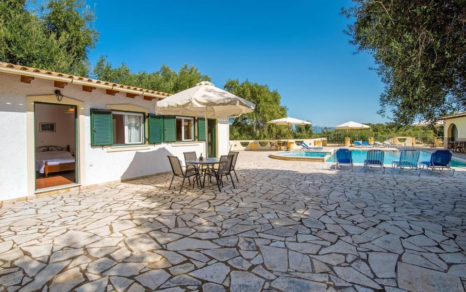 Olympia Paxos Villas & Apartments Apartment in Peloponnese, Western Greece and the Ionian