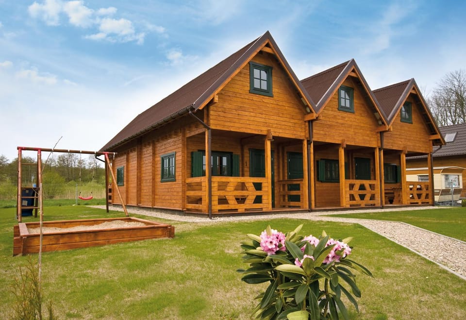 Property building, Summer, Garden, On site