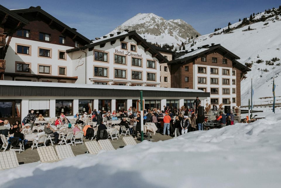 Property building, Balcony/Terrace