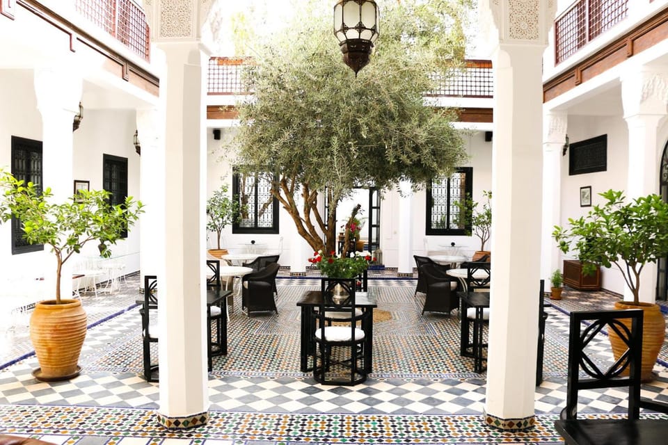 Patio, Restaurant/places to eat, Day, Banquet/Function facilities, Breakfast