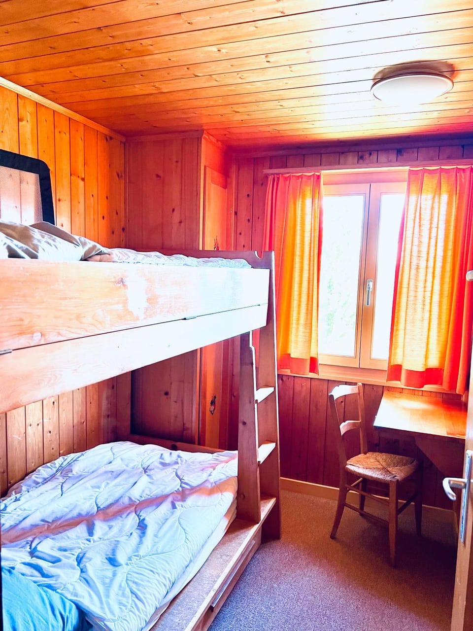 Bed, Bedroom, bunk bed
