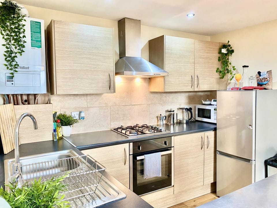 London's Central East End 2 Bedroom City Apartments Apartment in London Borough of Hackney