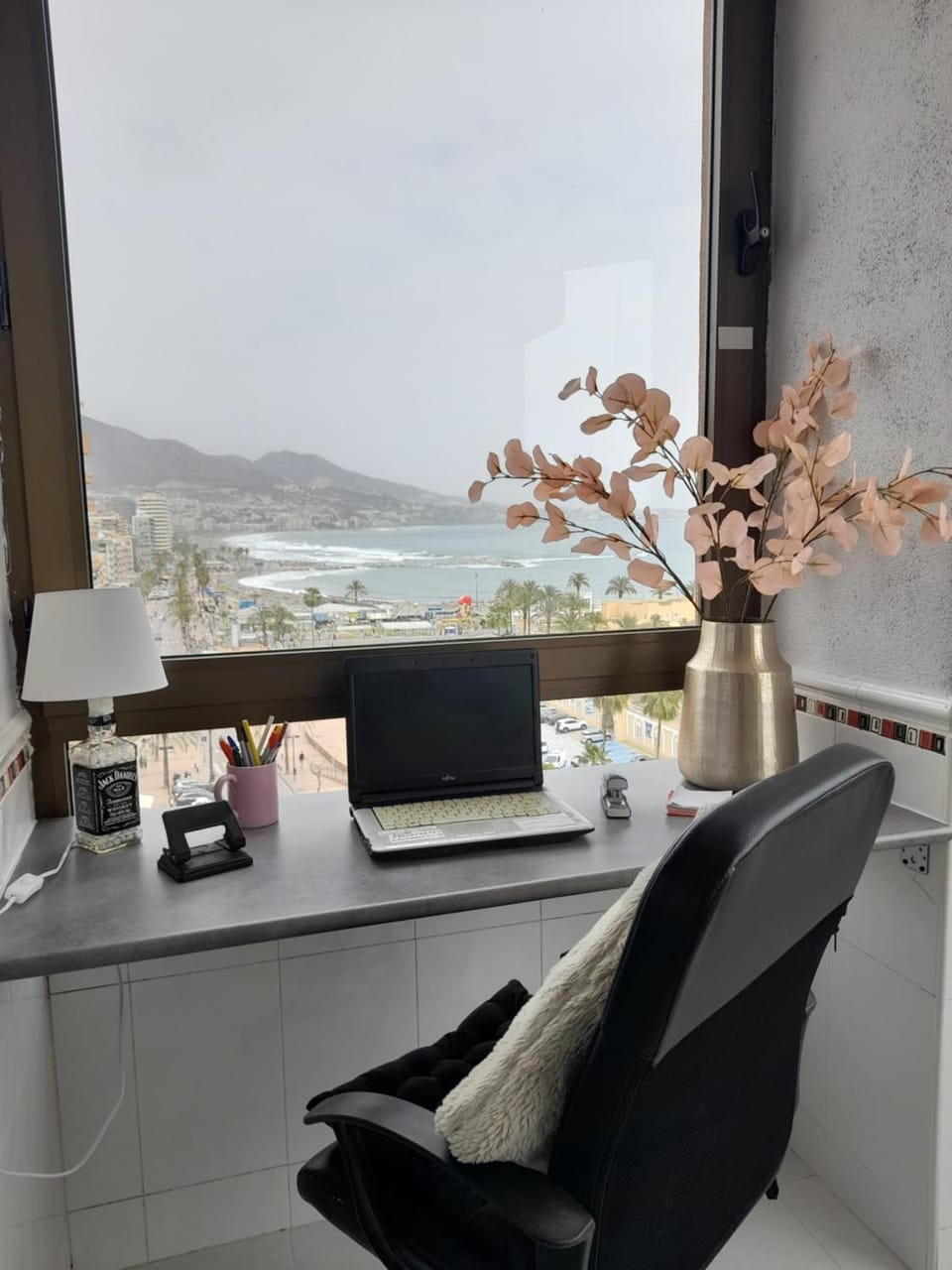Seating area, Mountain view