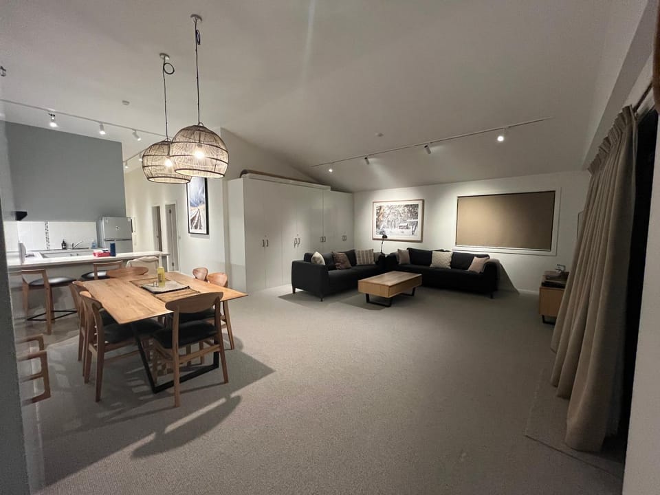 Living room, Dining area, kitchen