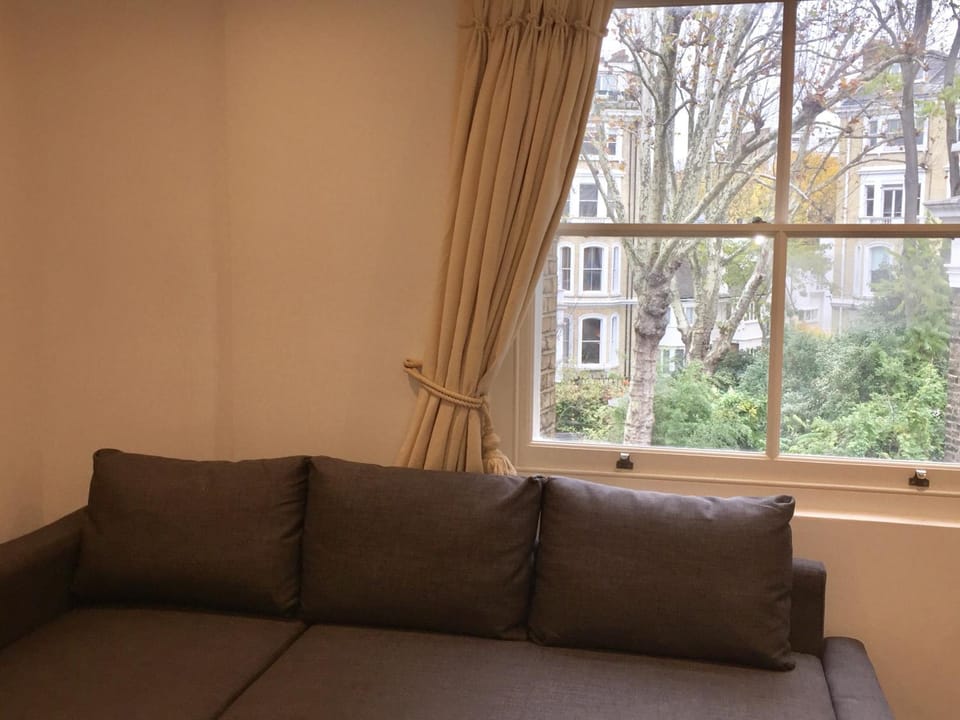 Lexham Gardens Lodge 5 Apartment in City of Westminster
