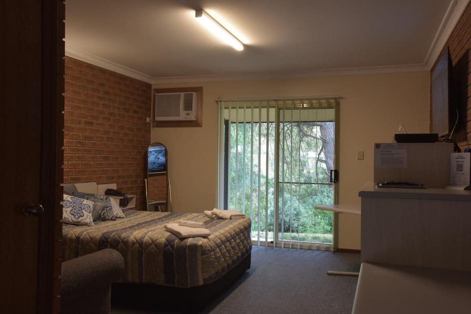 View (from property/room), Photo of the whole room