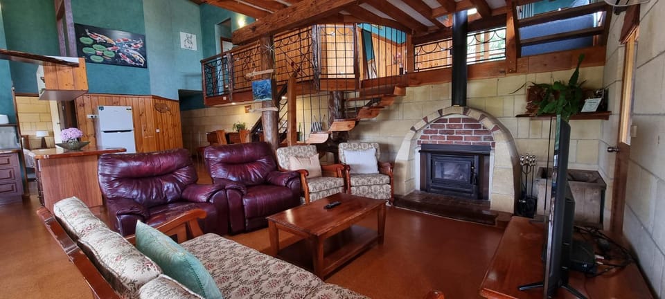 Living room, Seating area, flat iron