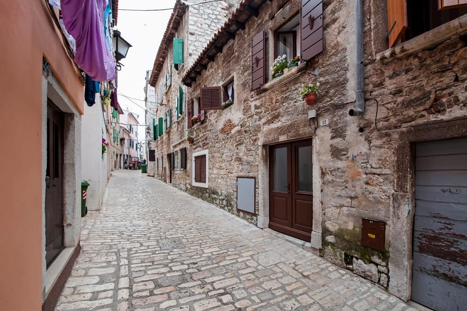 Off site, Day, Time of day