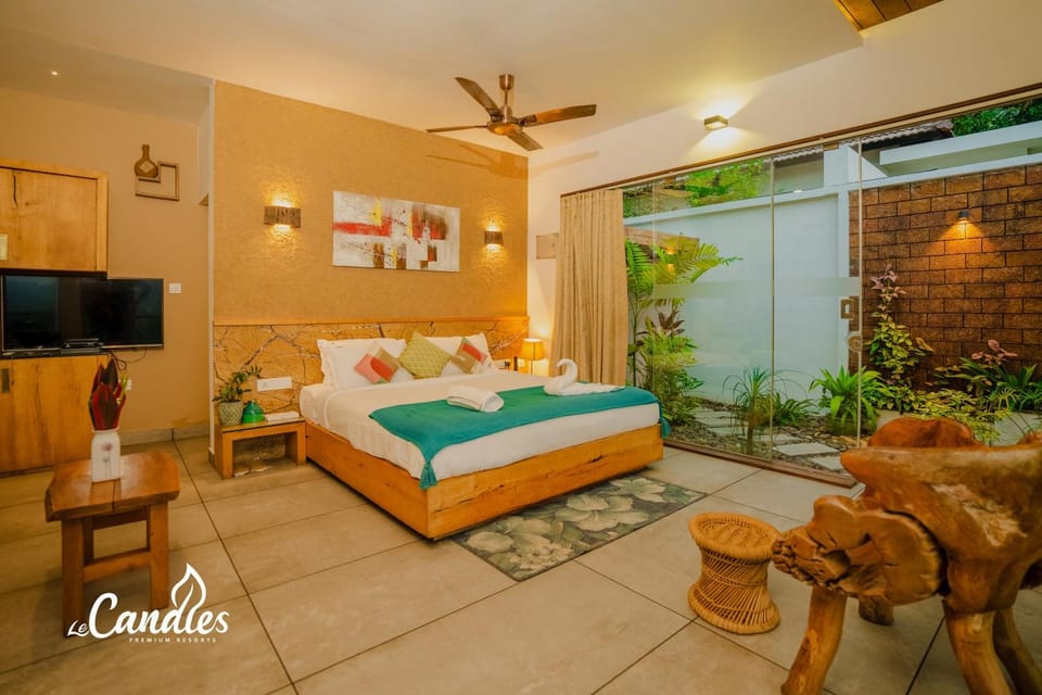 Bed, Garden, TV and multimedia, Bedroom, Garden view, fireplace, hair dresser