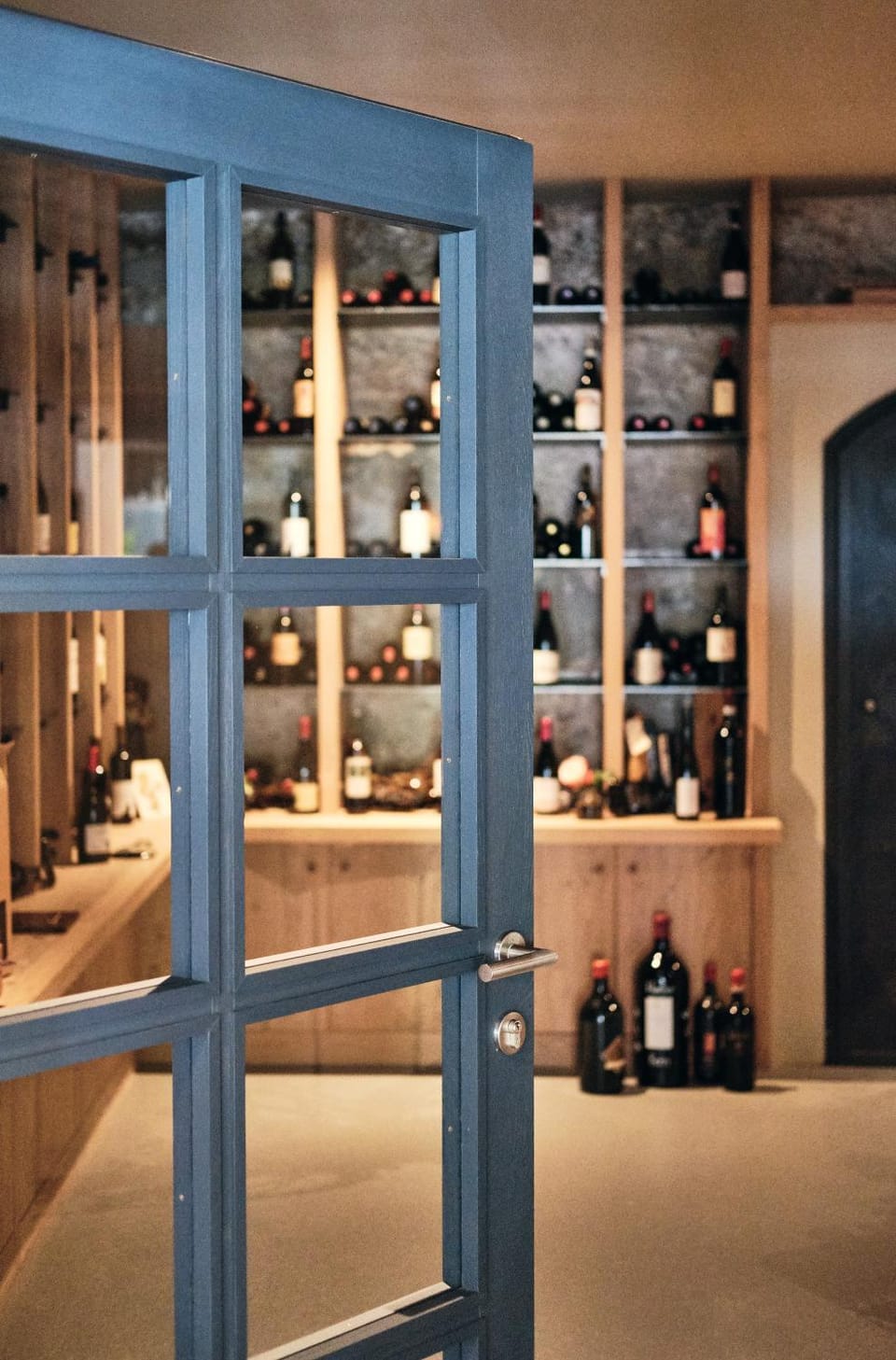 Restaurant/places to eat, Lounge or bar