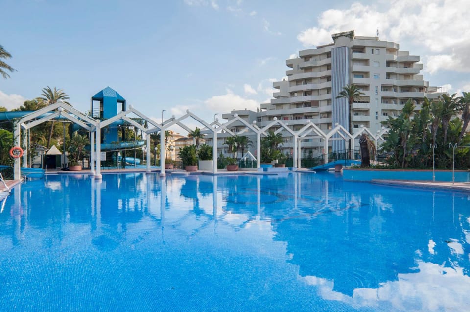 Aqua park, Swimming pool