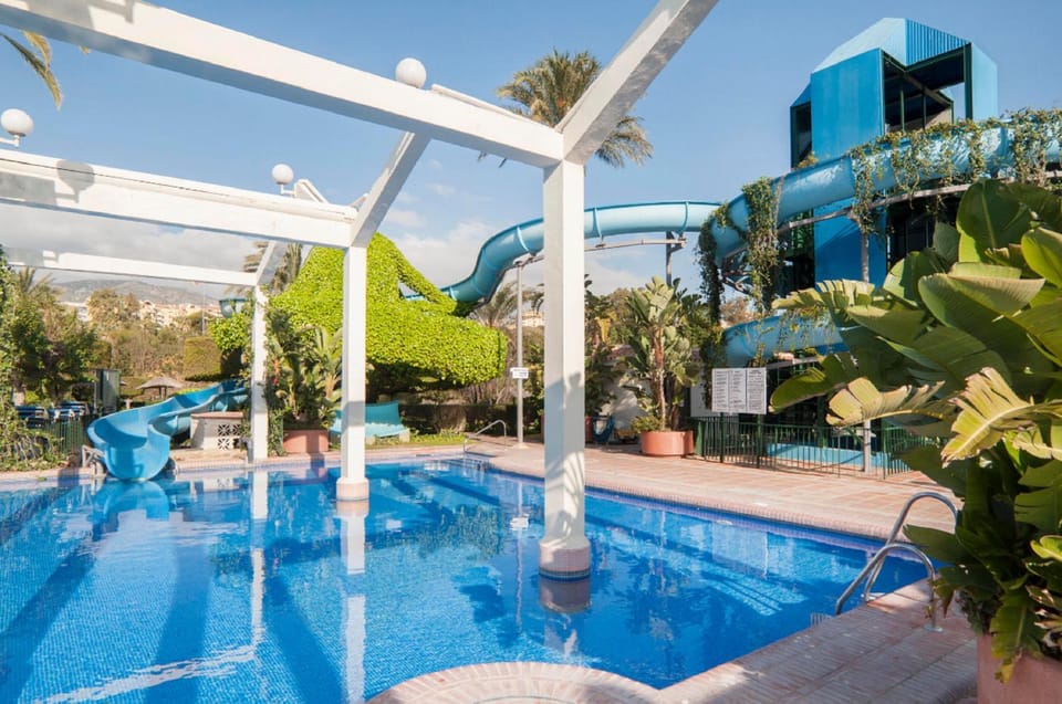 Aqua park, Swimming pool