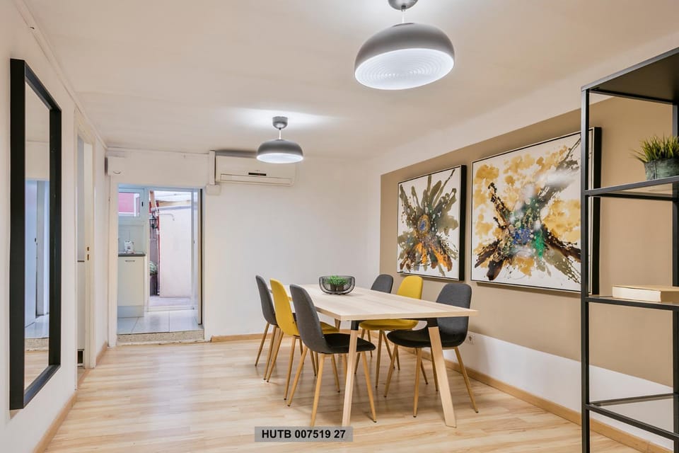 Day, Dining area, On site