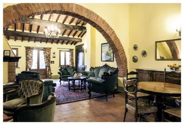 Communal lounge/ TV room, Seating area