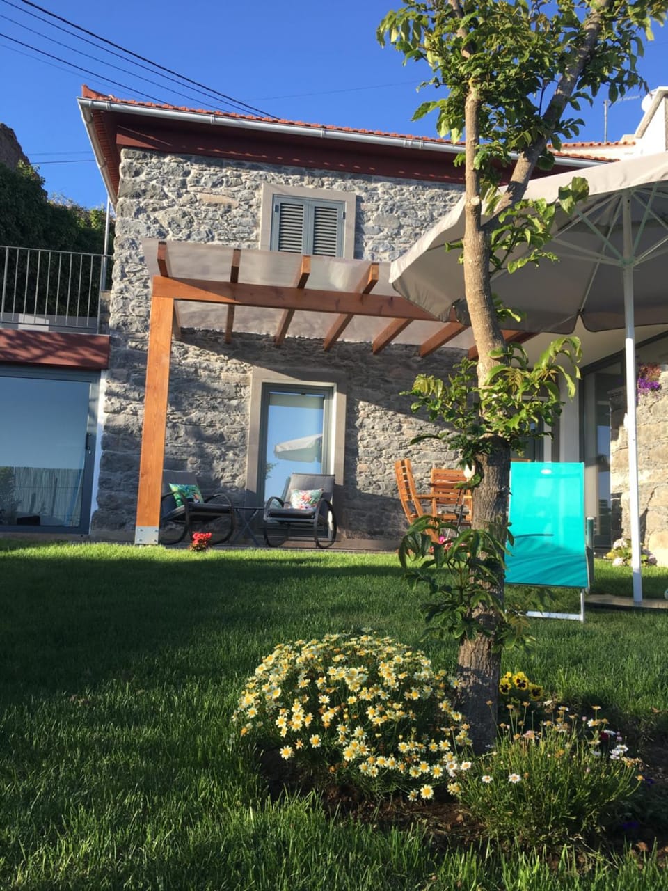 Facade/entrance, Garden