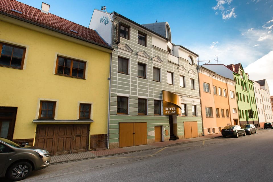 Property building, Neighbourhood, Street view