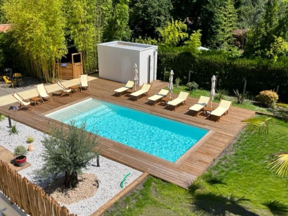 Garden, Swimming pool