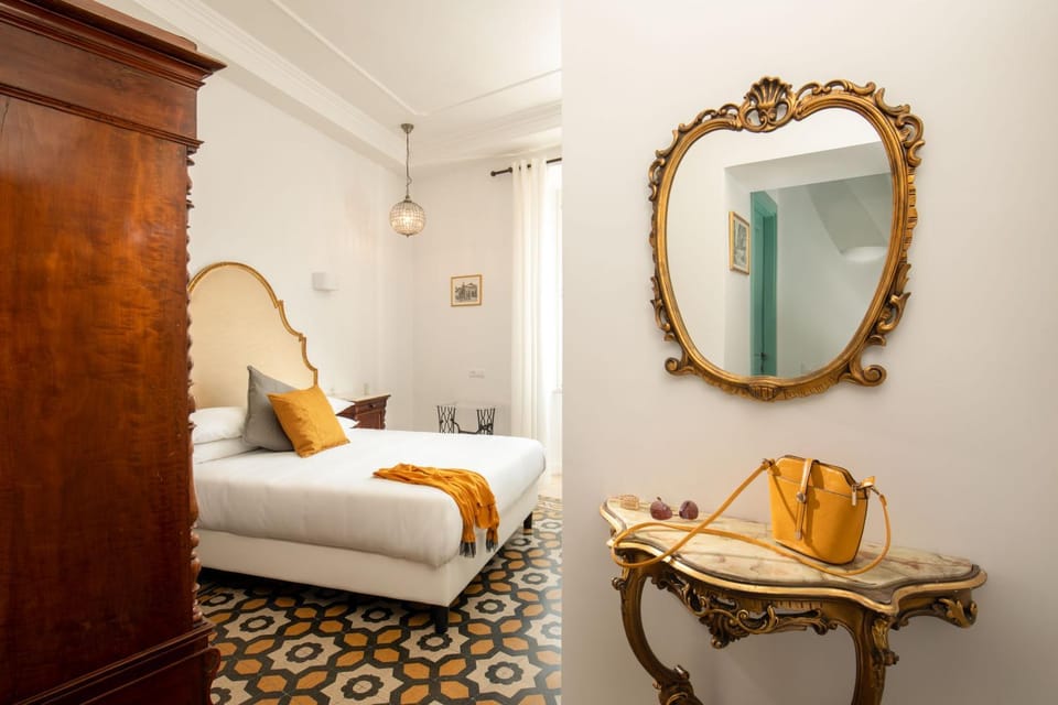 Bathroom, Coffee/tea facilities, Bedroom