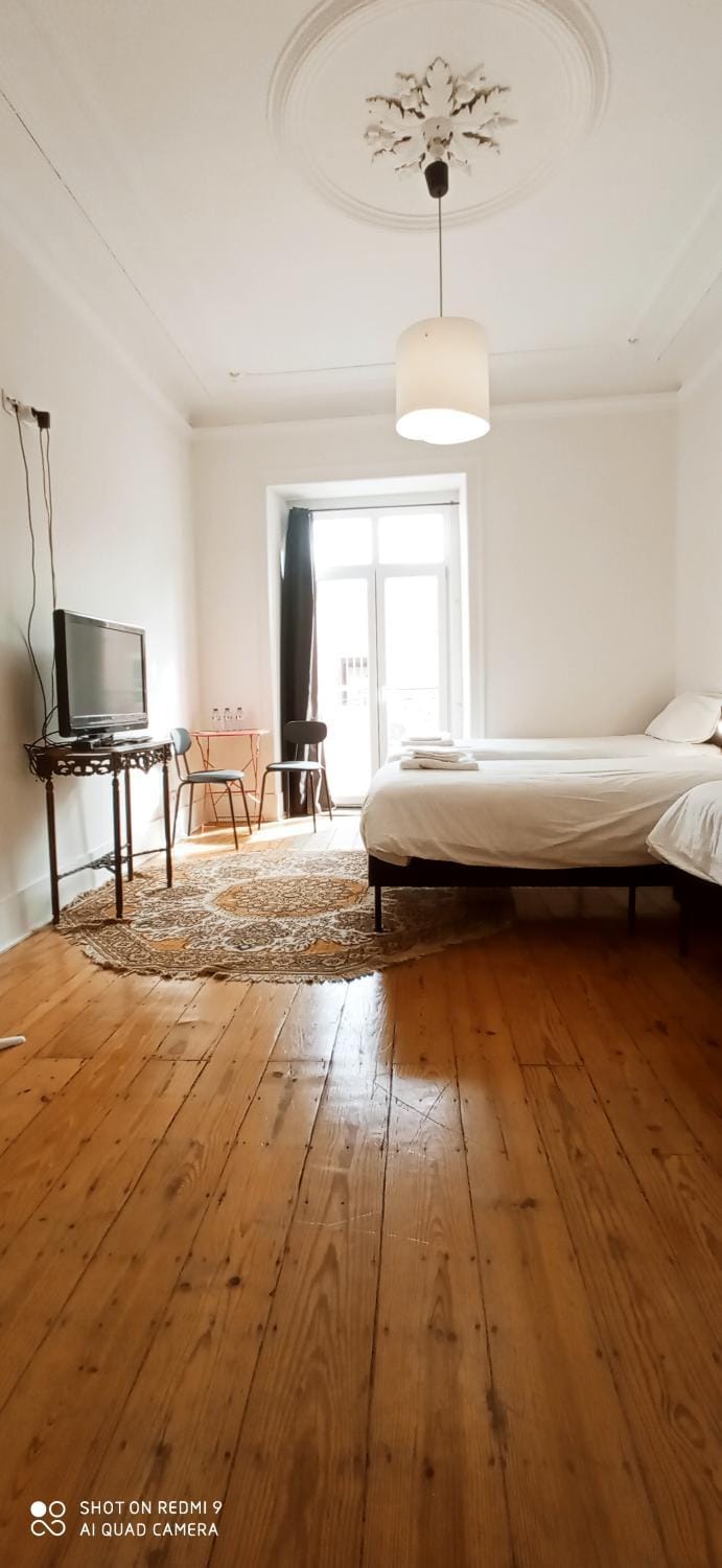 Happy at Chiado Bed and Breakfast in Lisbon