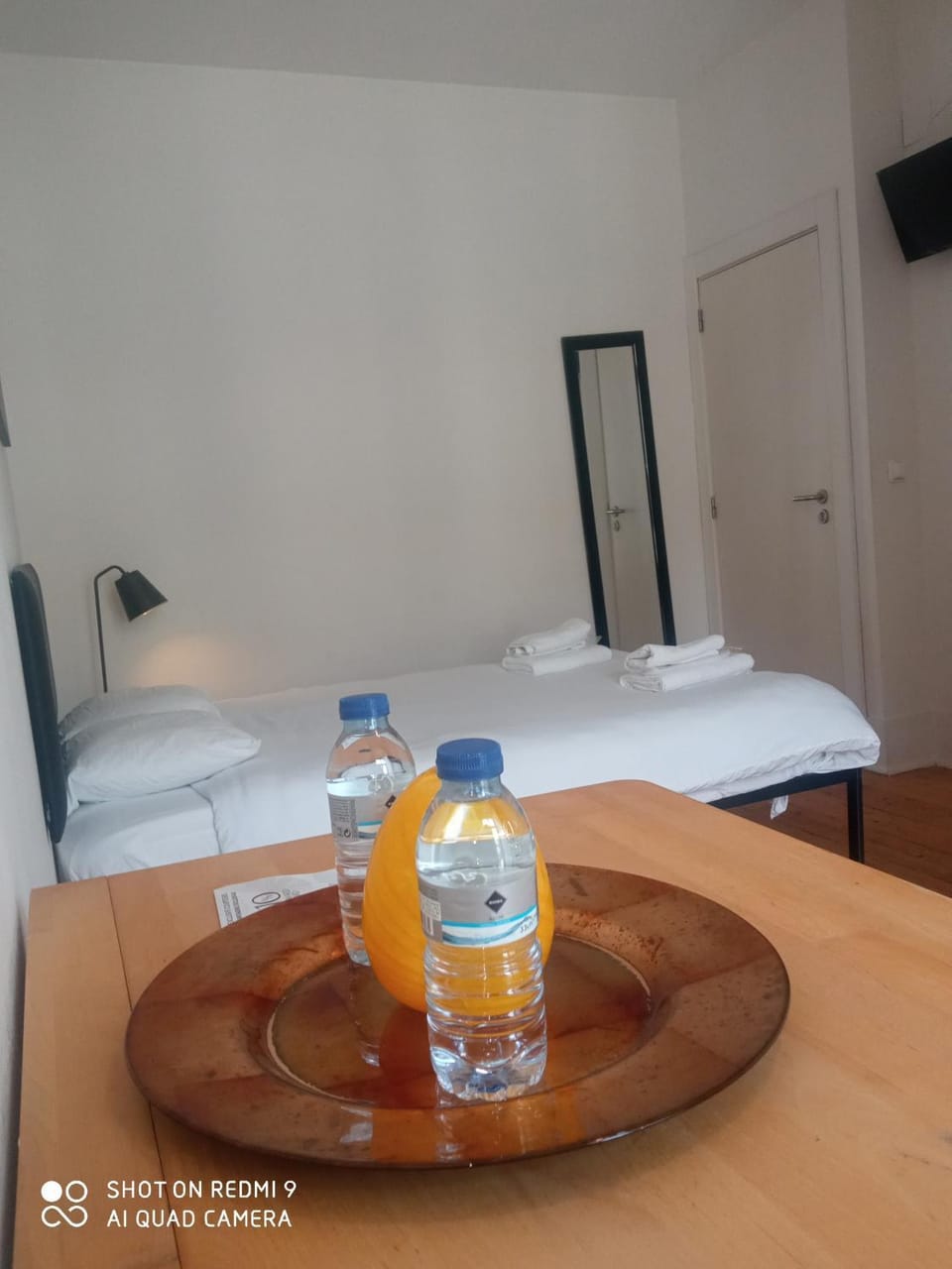 Bed, TV and multimedia, Bedroom