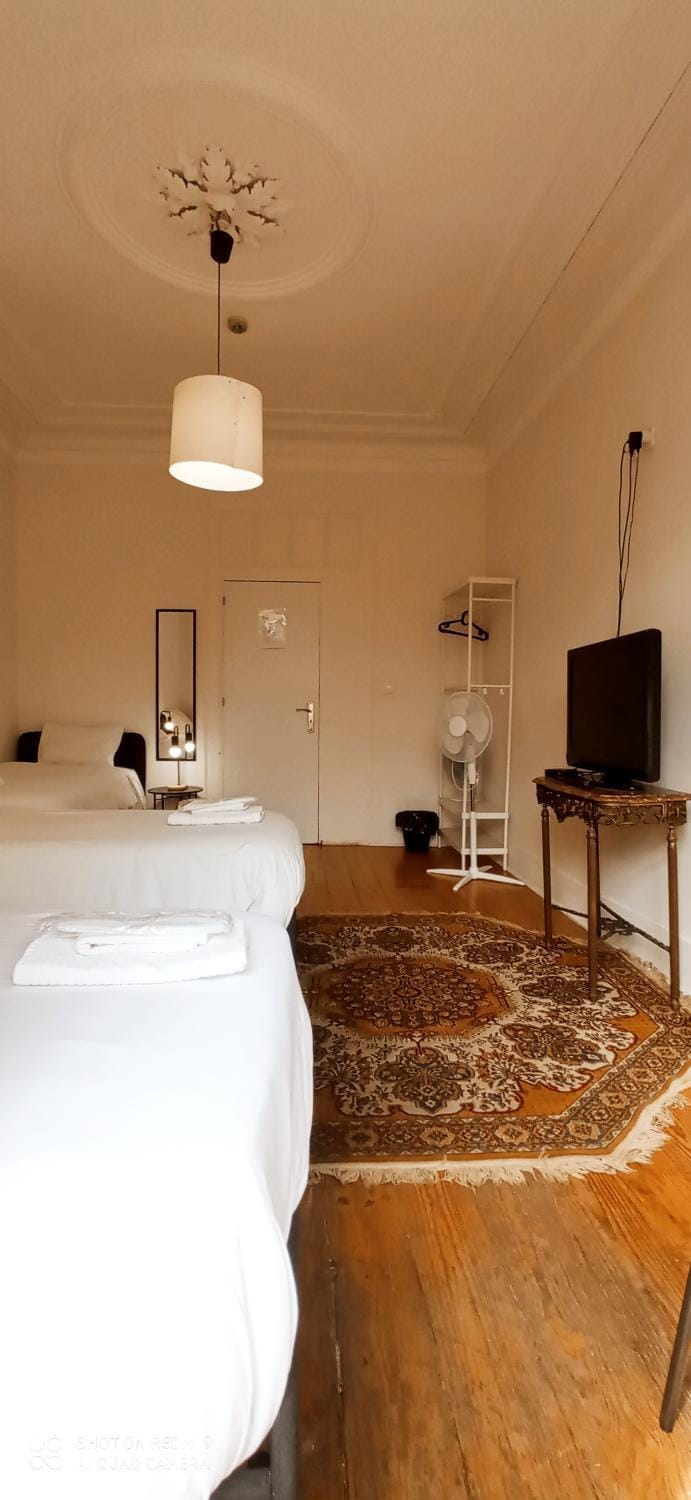 Happy at Chiado Bed and Breakfast in Lisbon