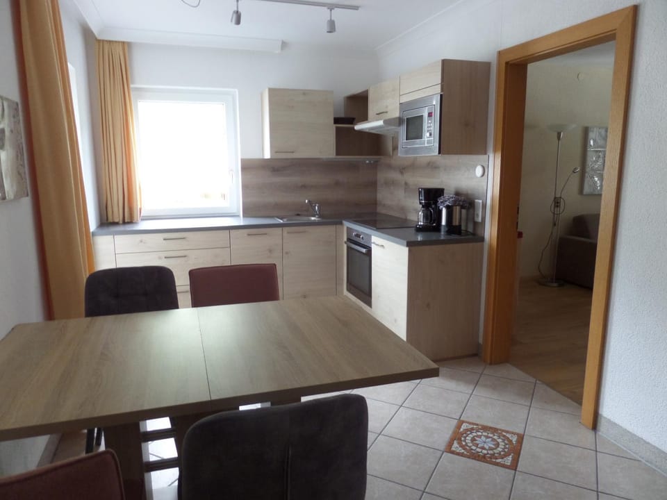 Haus Regenbogen Apartment in Tyrol