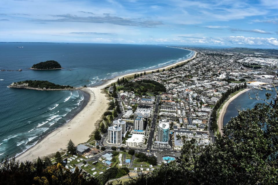 Nearby landmark, Natural landscape, Activities, Beach