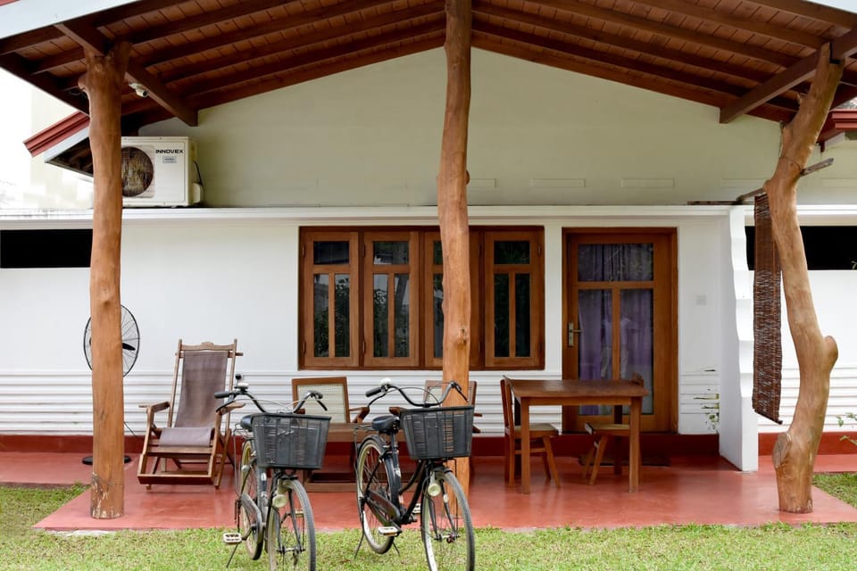 Villa Polhena Bed and Breakfast in Southern Province