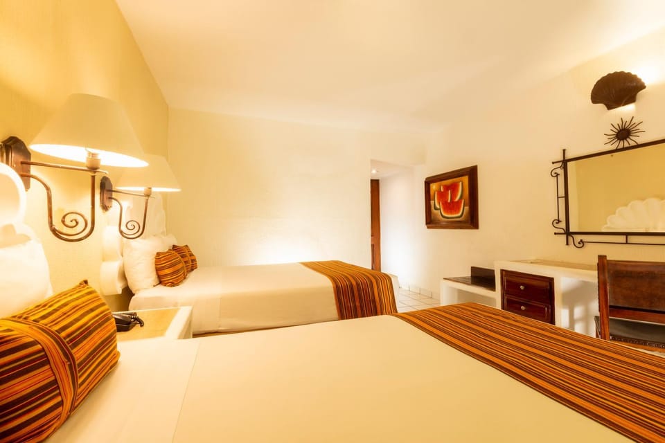Bed, Photo of the whole room, Decorative detail, Bedroom